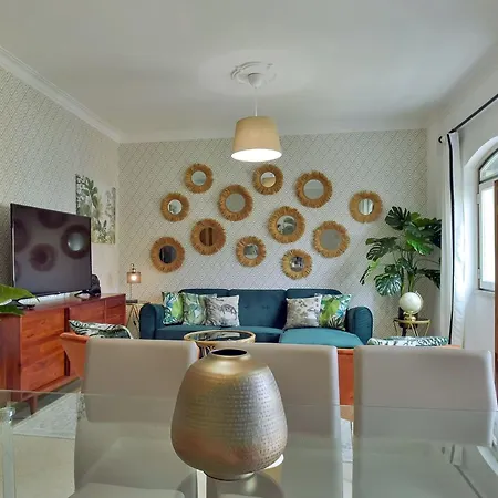아파트 Zentrale In By Interhome 리스본