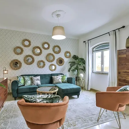 Апартаменти Zentrale In By Interhome *