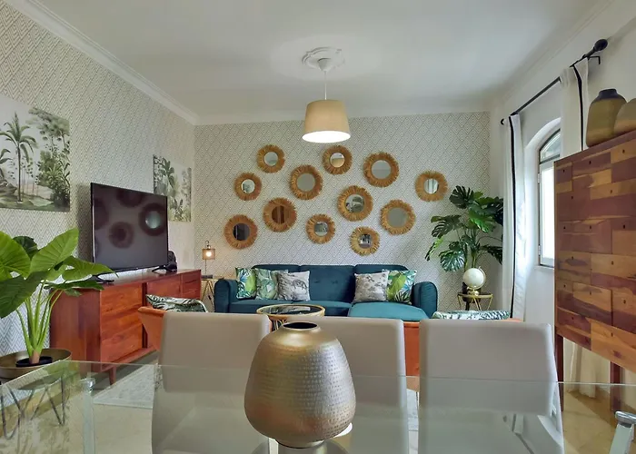 Апартаменти Zentrale In By Interhome Лісабон