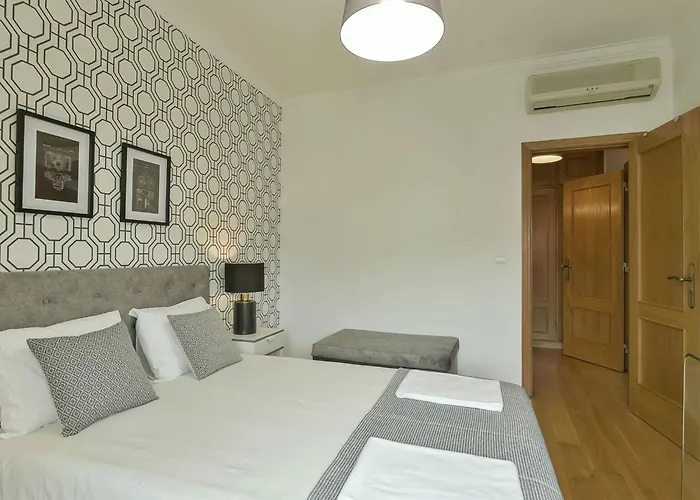 Апартаменти Zentrale In By Interhome *